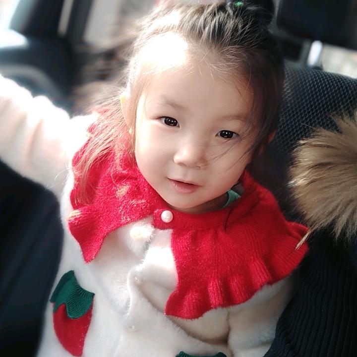 张果果萌娃日常生活