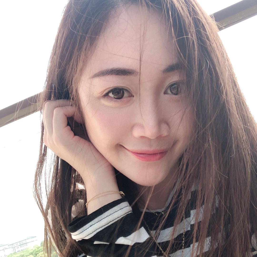 黛小姐很忙