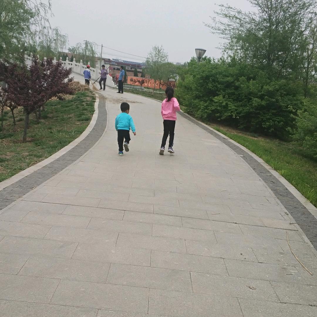 河间周大生（红太阳广场店）金金