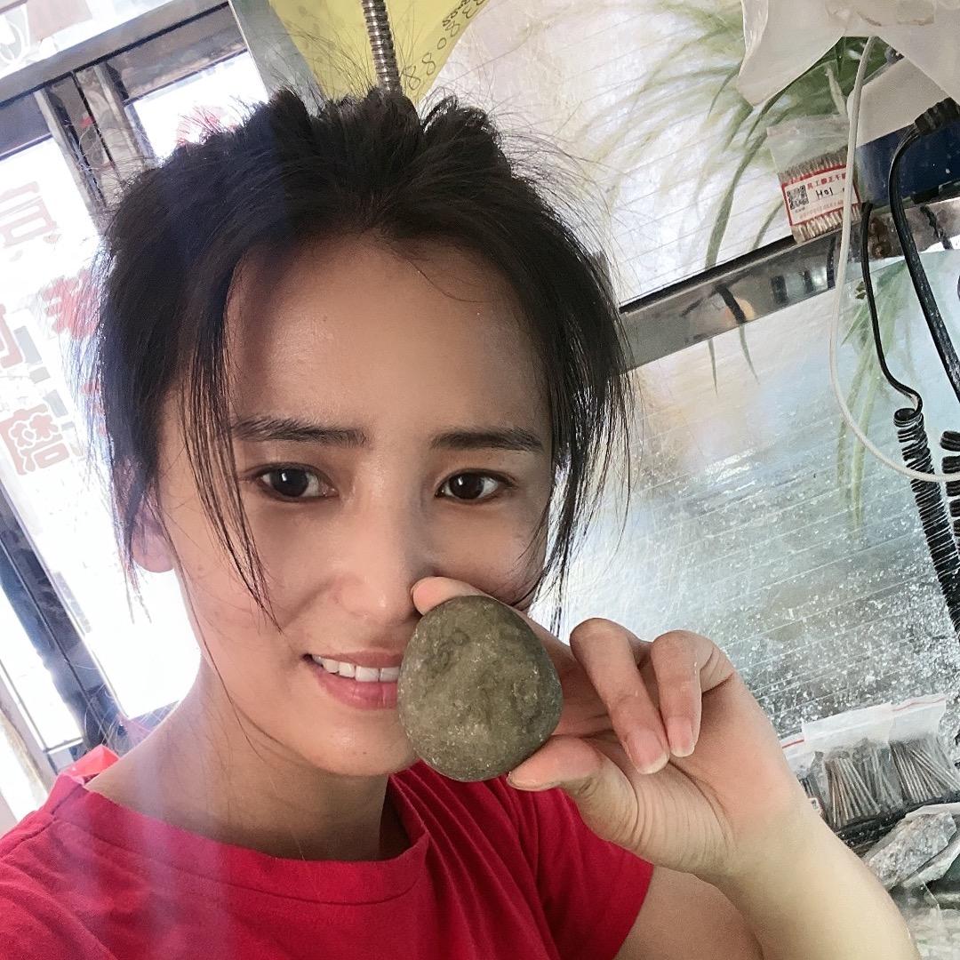 玉乡姑娘（玉雕妹）