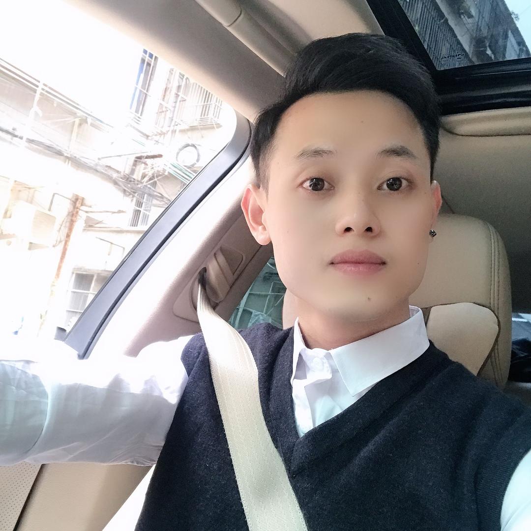 小嘉哥哥