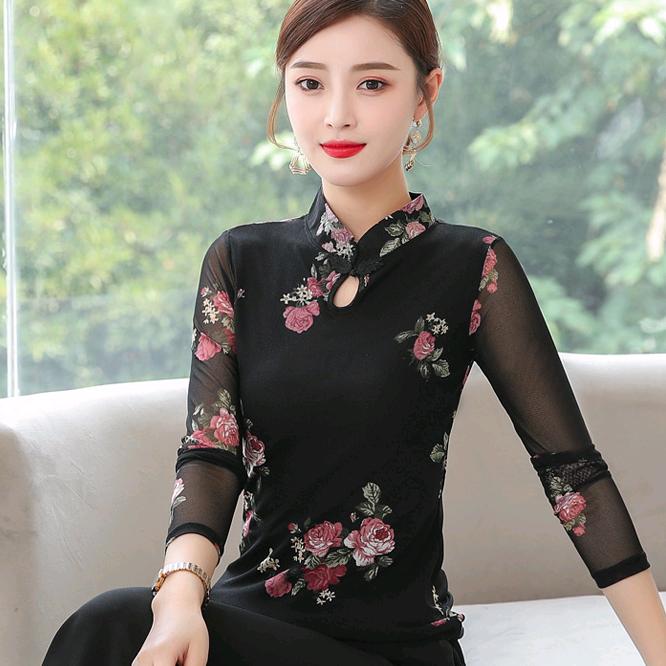 琛倩莱服饰专营店