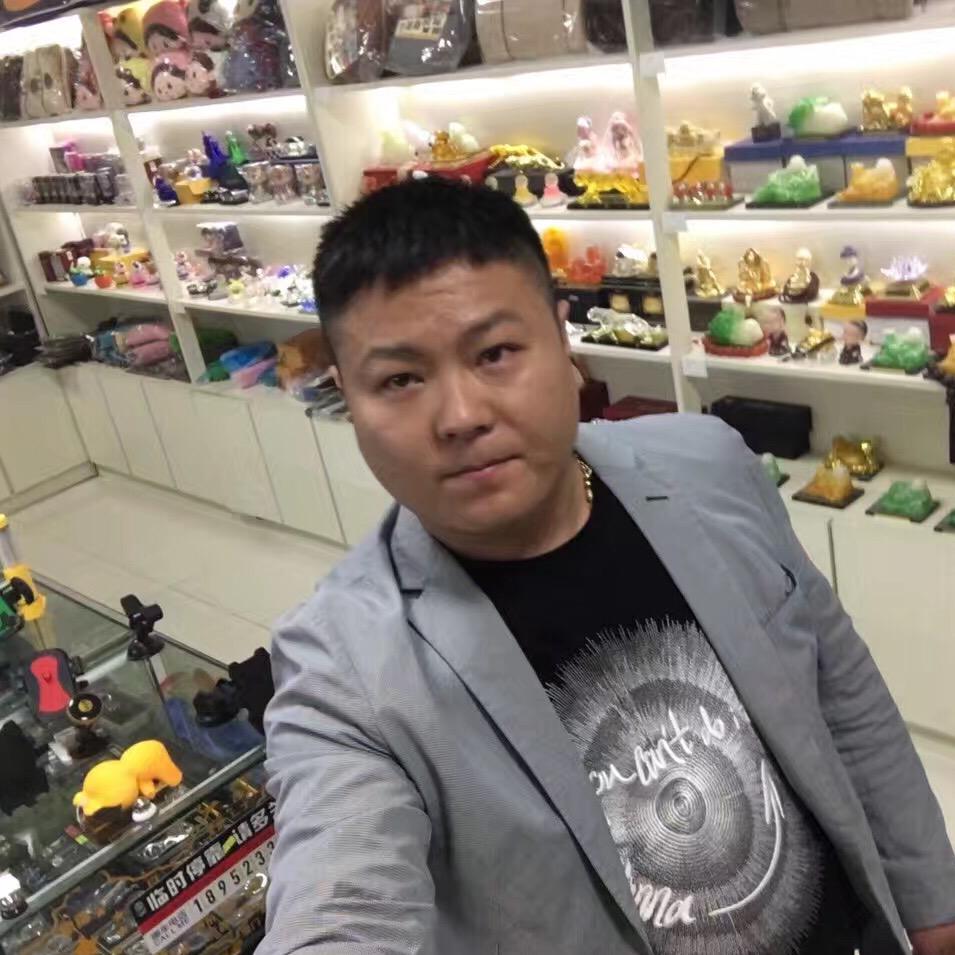 亚龙陈龙