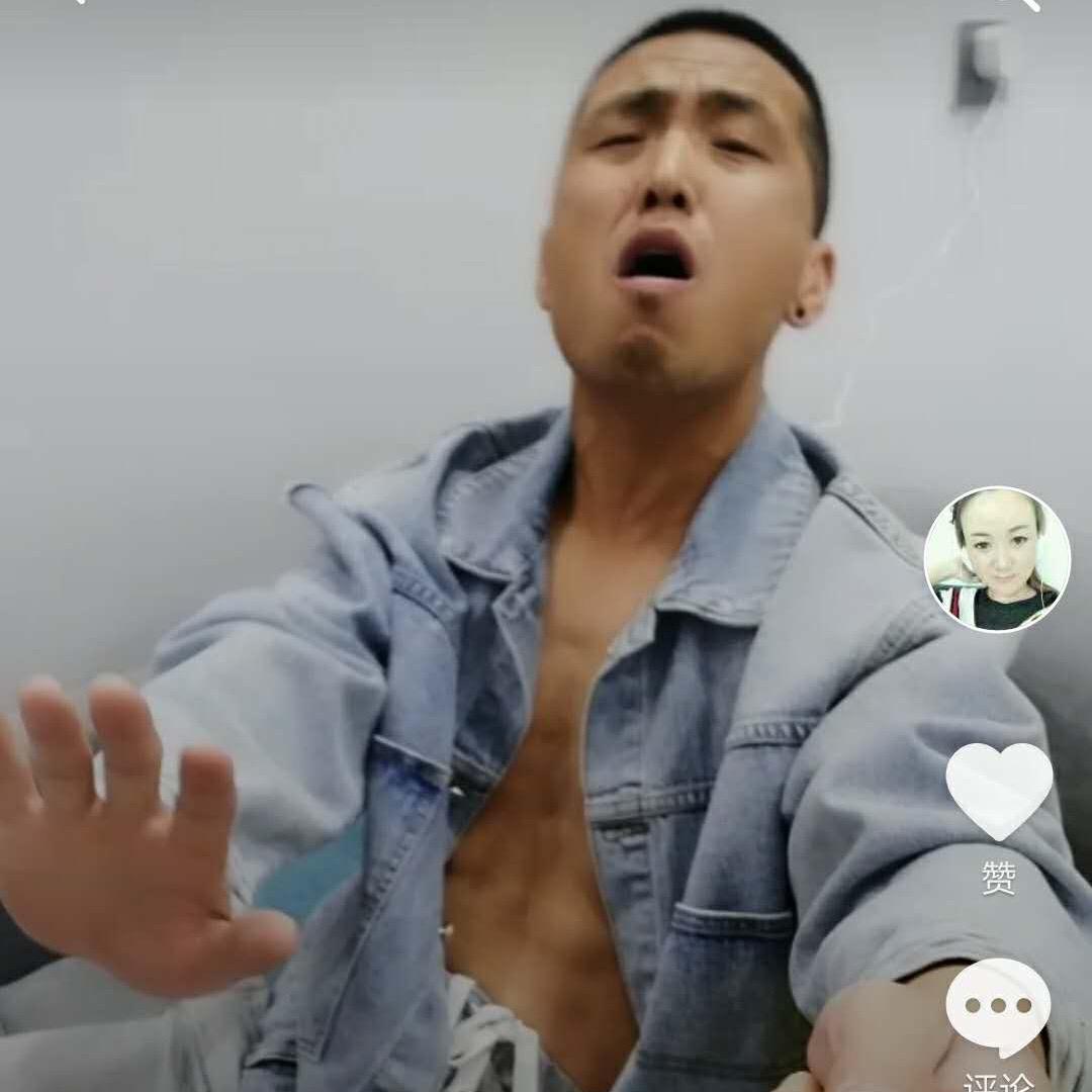 水哥（卖童装的大叔）