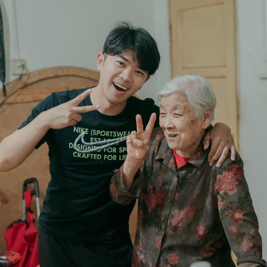 俺奶奶落落么