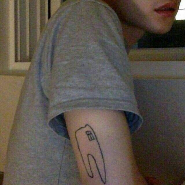 υ