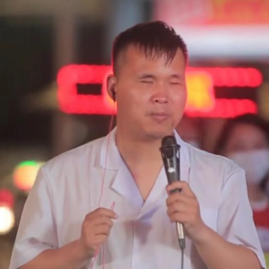 阿明倾听