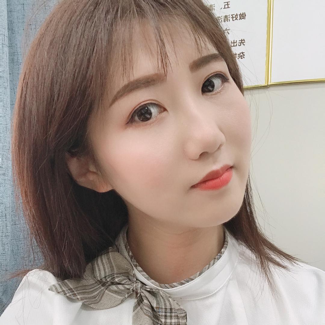 🧚🏻‍♀️~李宝儿