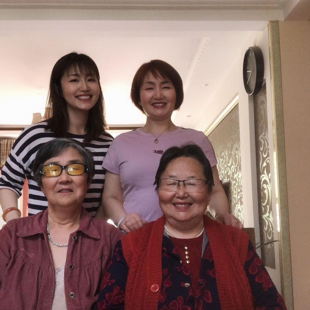 李爱芳