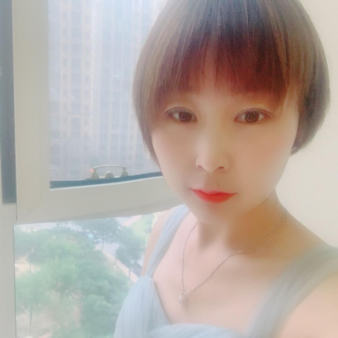 A依晨🍍