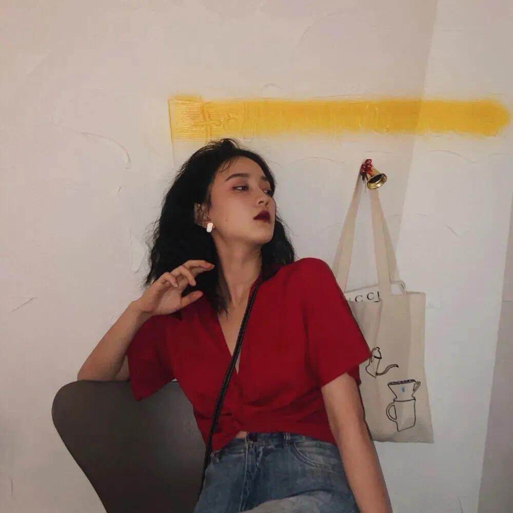 阿琪是个可爱的猪猪女孩👧