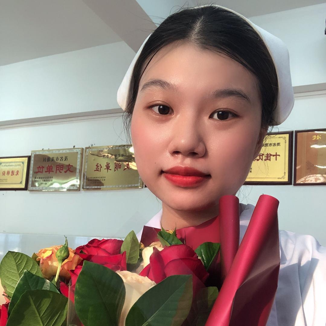 冯小护🙆🏼‍♀️
