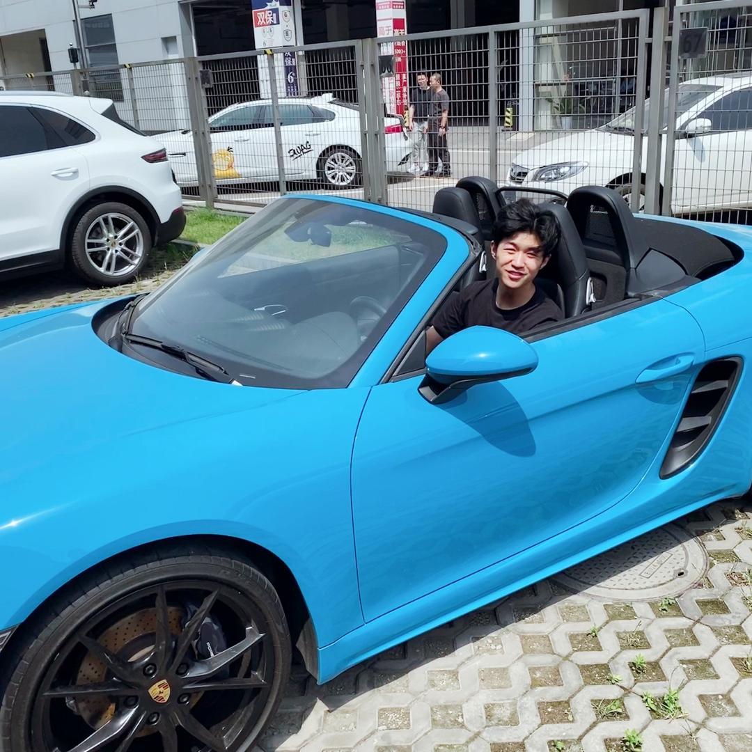 鹏哥收车