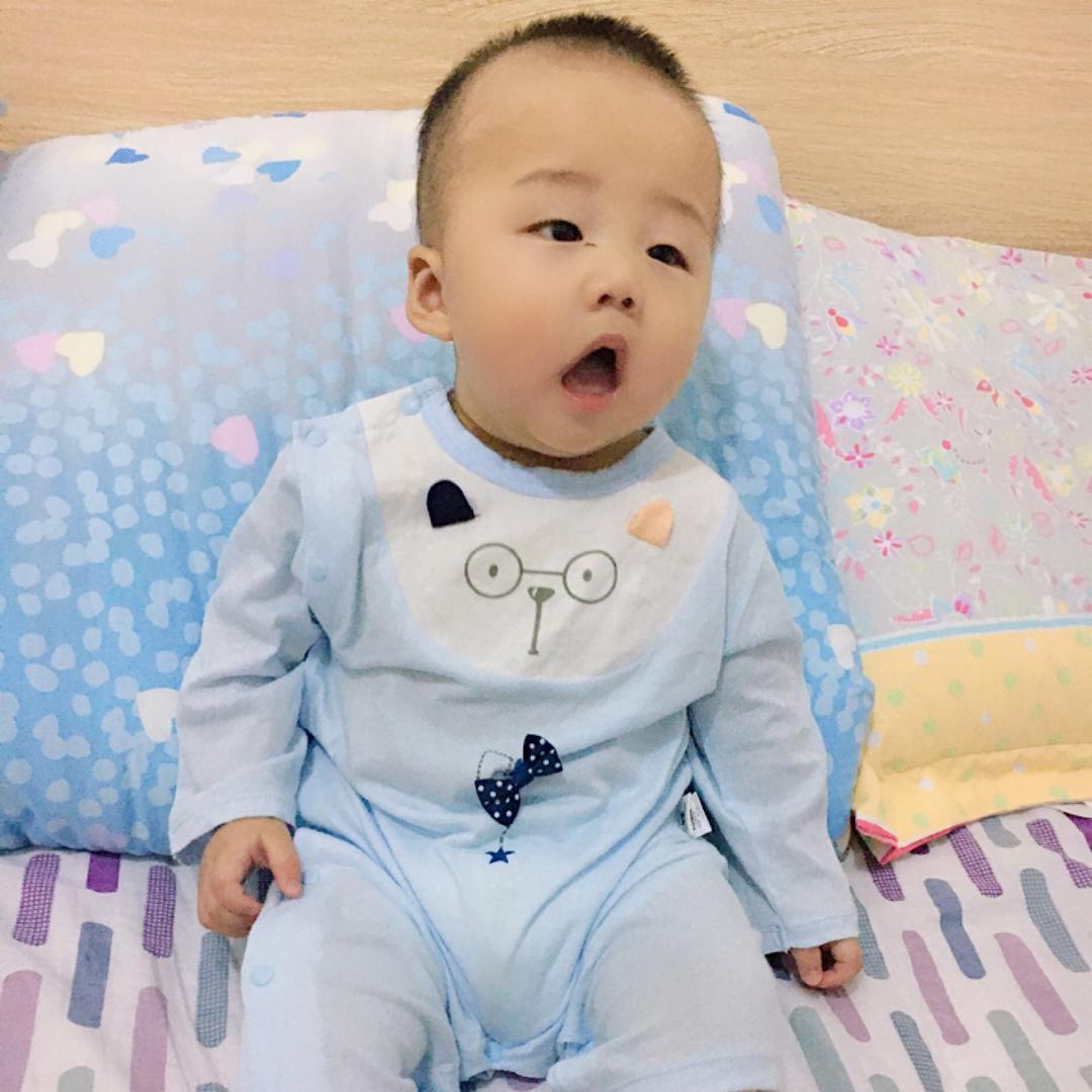 爱吃肥肠的小希