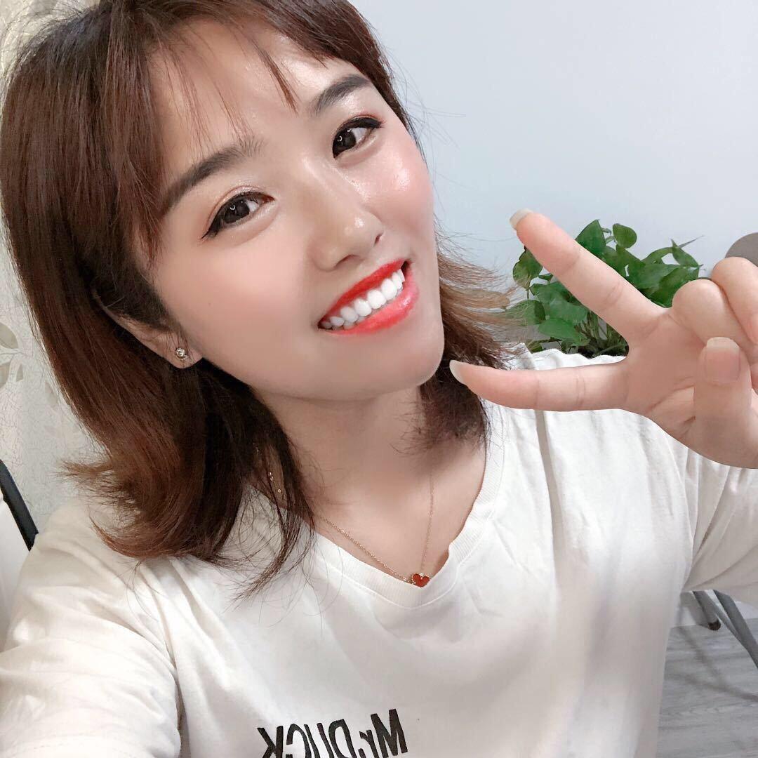 笑笑红了