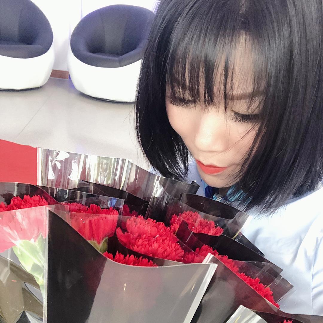 小女人🎶🌺