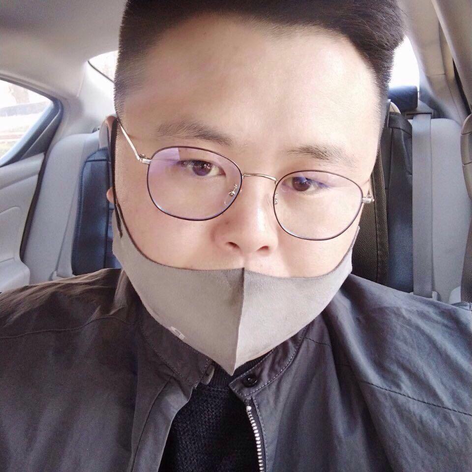 Toz张东哲