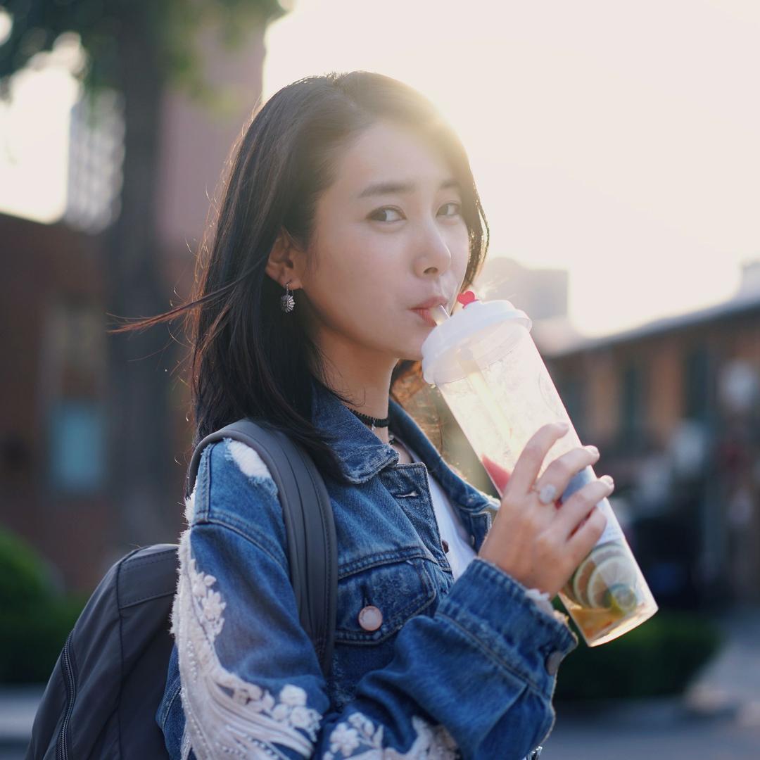 新闻人冲亚
