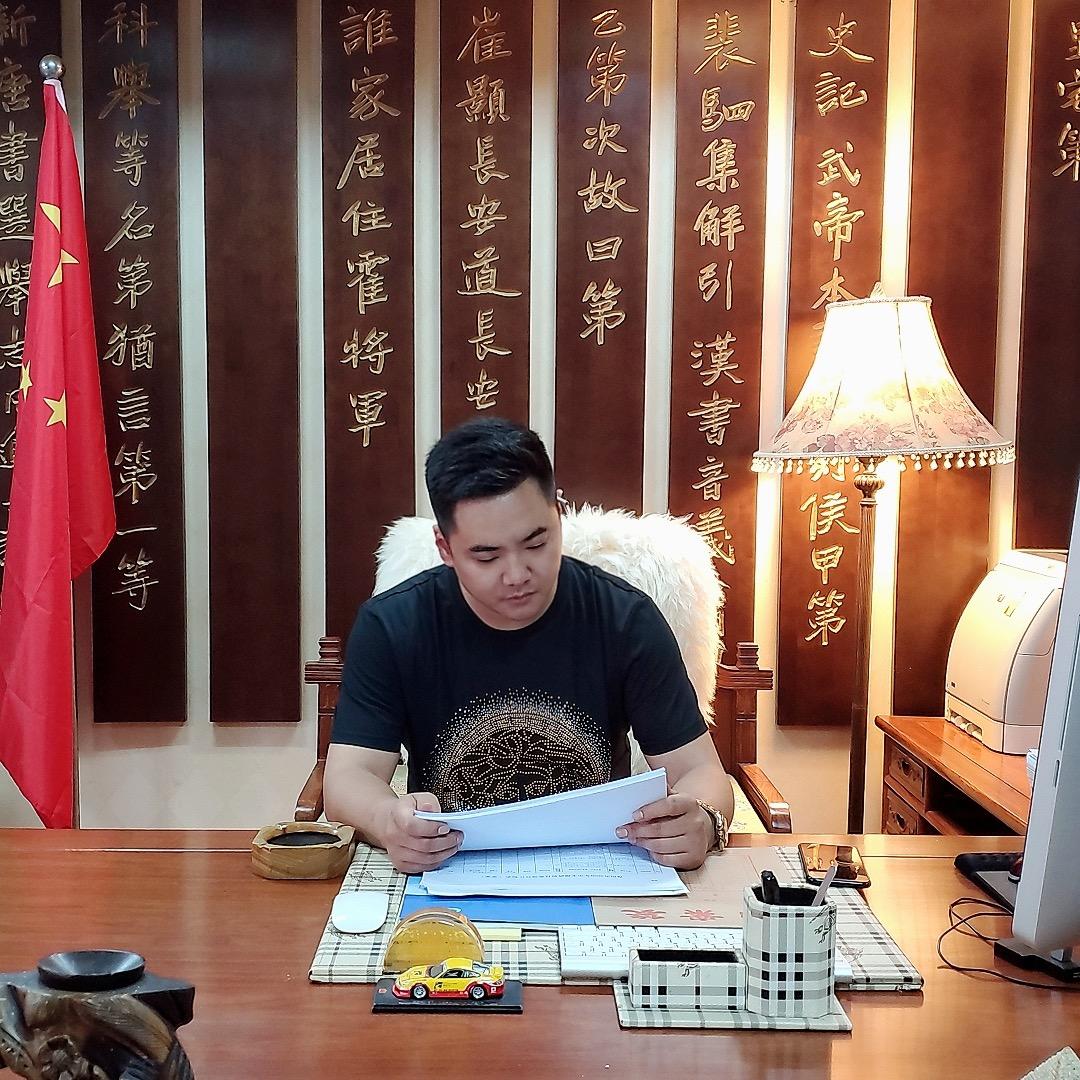 李强辉（郑州强辉足浴装饰集团）