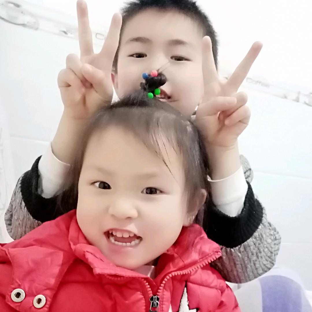 工地小胖妹刮大白