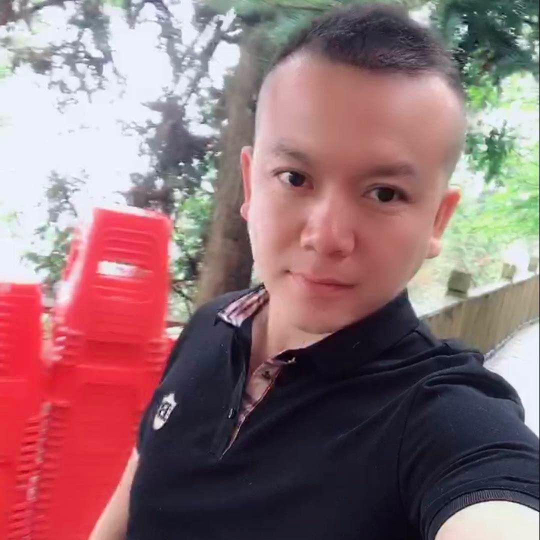 金华市鑫意福门业