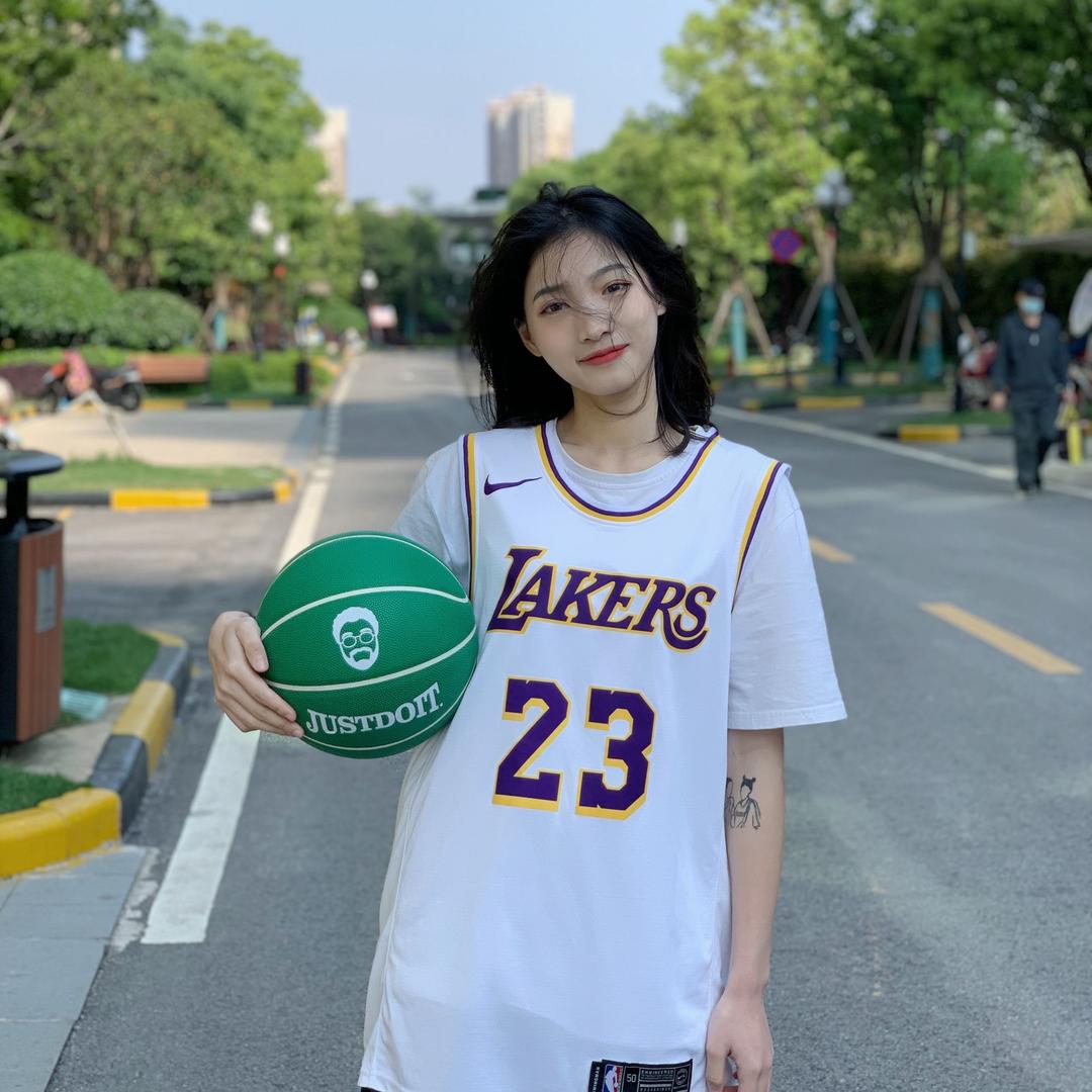 薪薪🏀