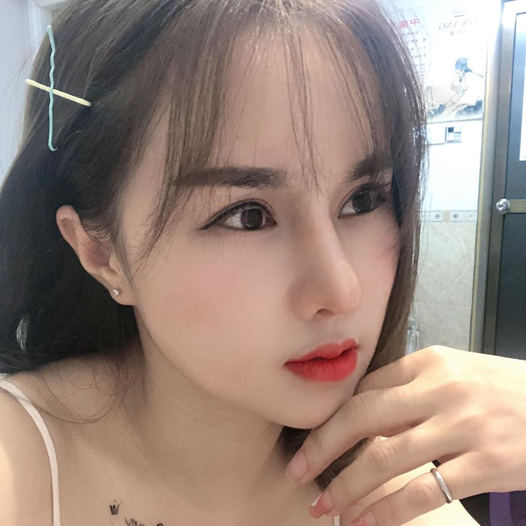 @郑一闲（欧雅姿美容店）