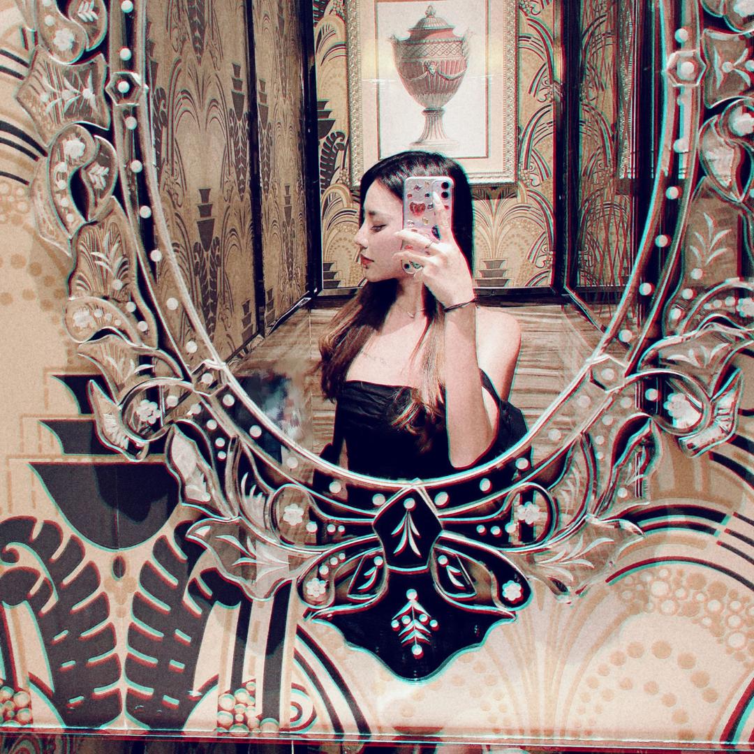 VIVI.