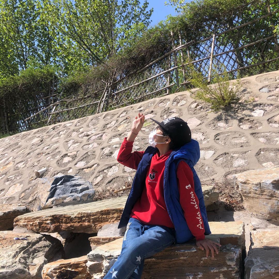 用户梁佳3524542750761