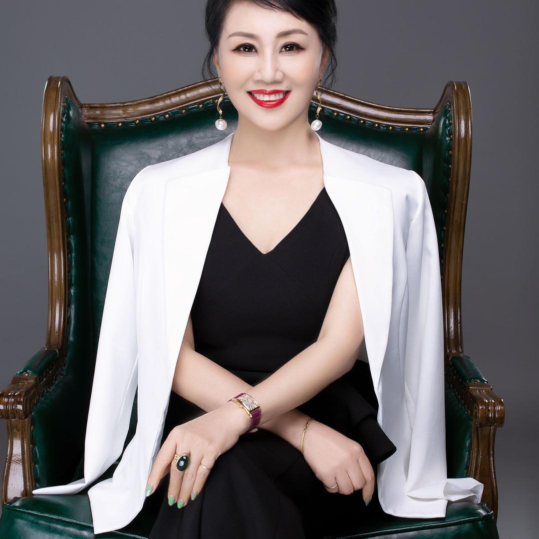 燕子姐（每天下午两点半点直播）