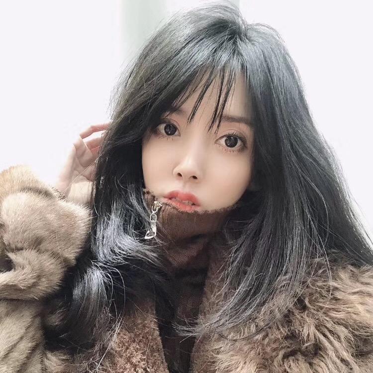 ^~^