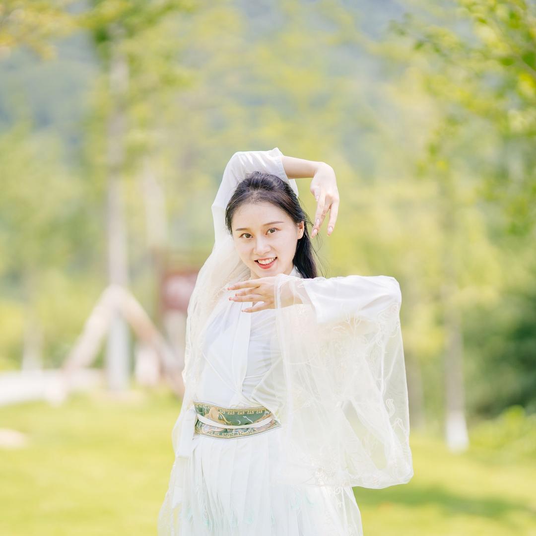 杨小晴晴晴（舞蹈）