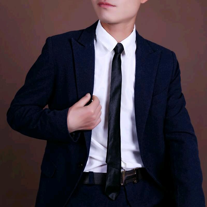 李