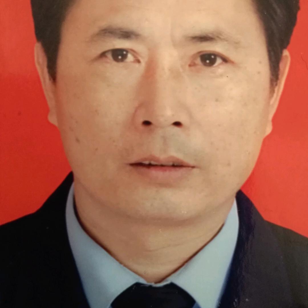 严之初