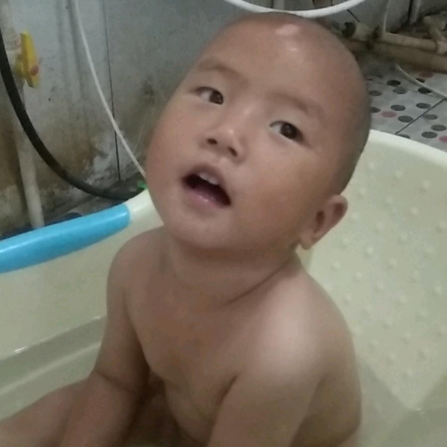 付艺豪  付艺萱