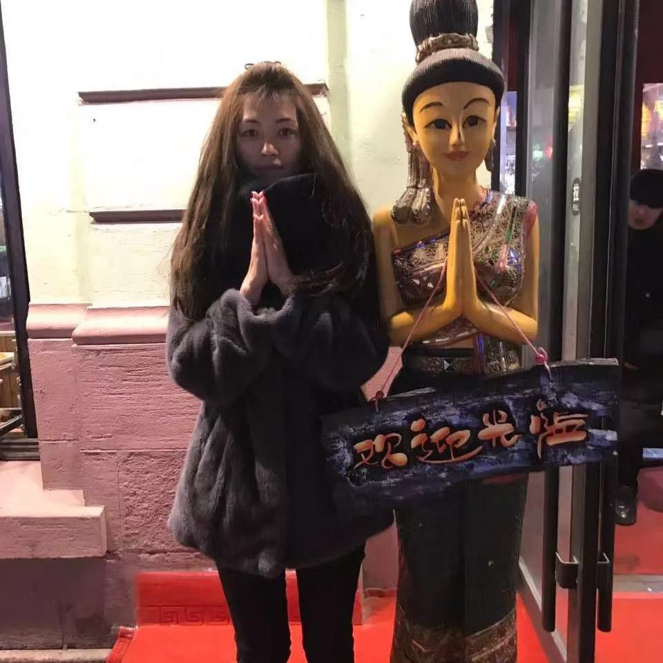 迷迷糊糊铠嘛嘛