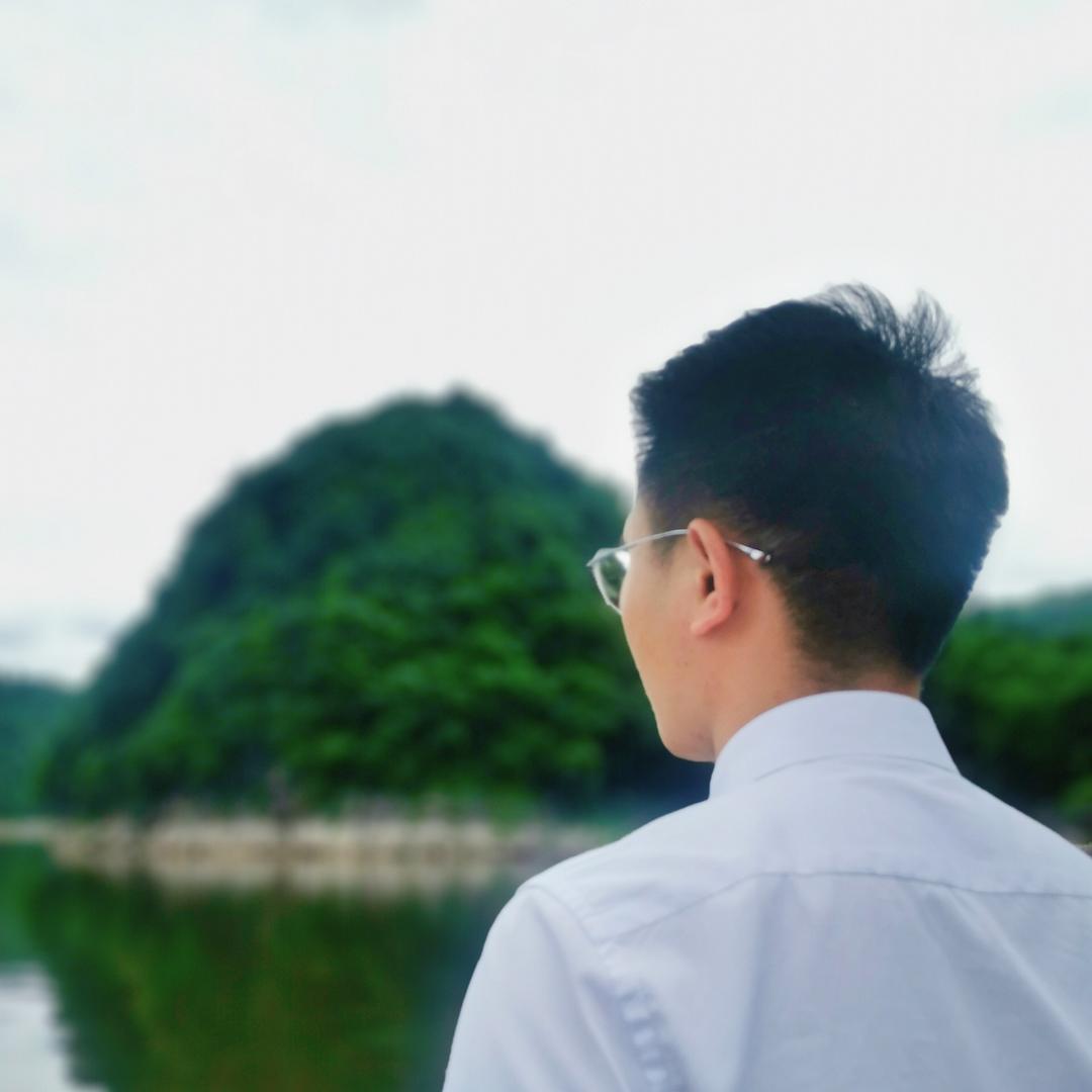 小覃同学
