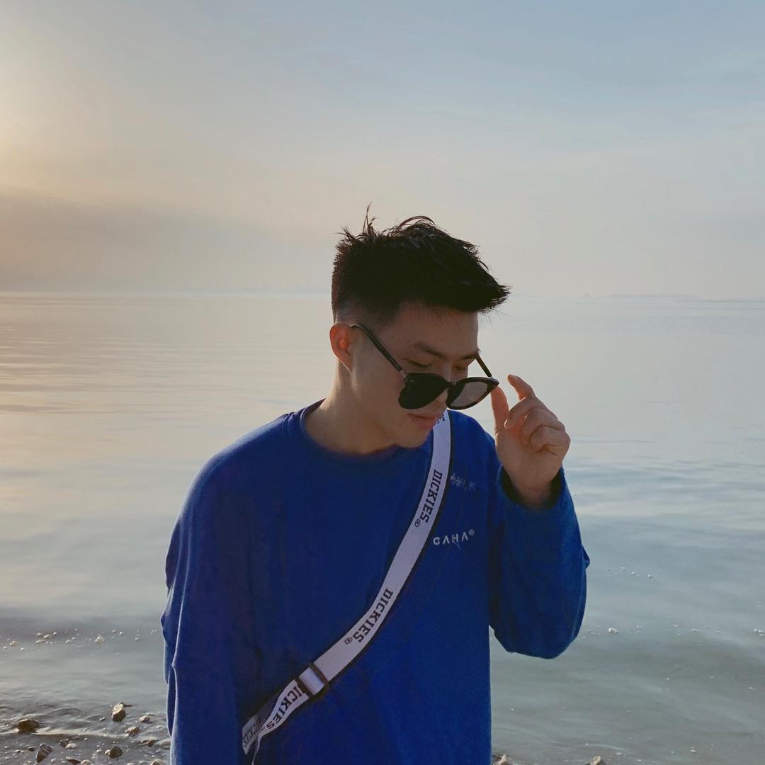 小志🏸️