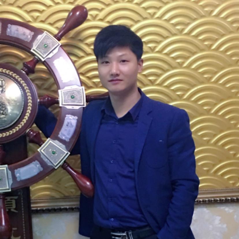 电梯俊哥