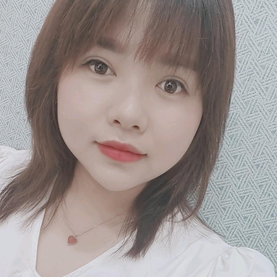 小雪美甲