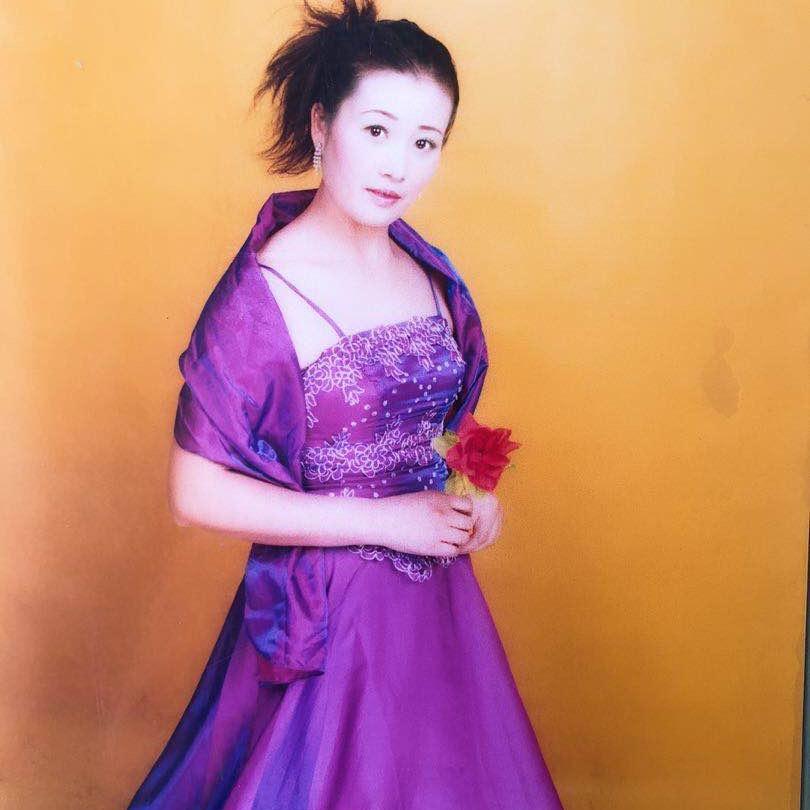 贸易广场兔宝宝专卖店