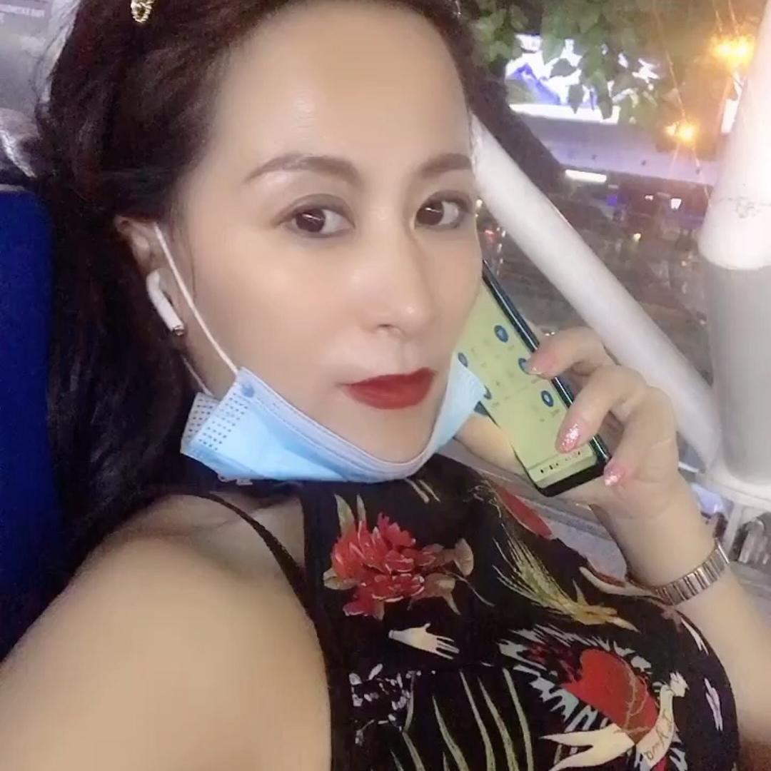 十三姨老地方烧烤店