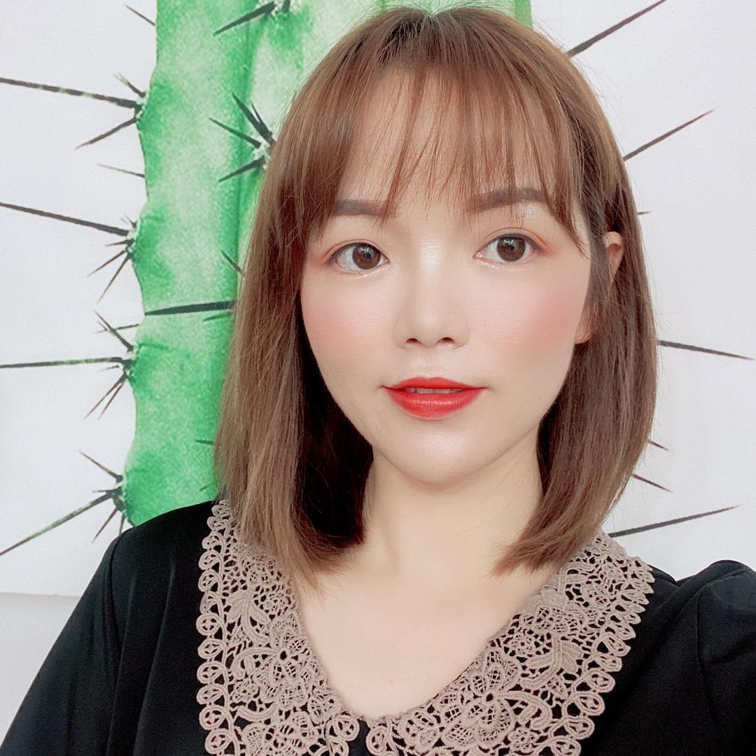 以红服饰