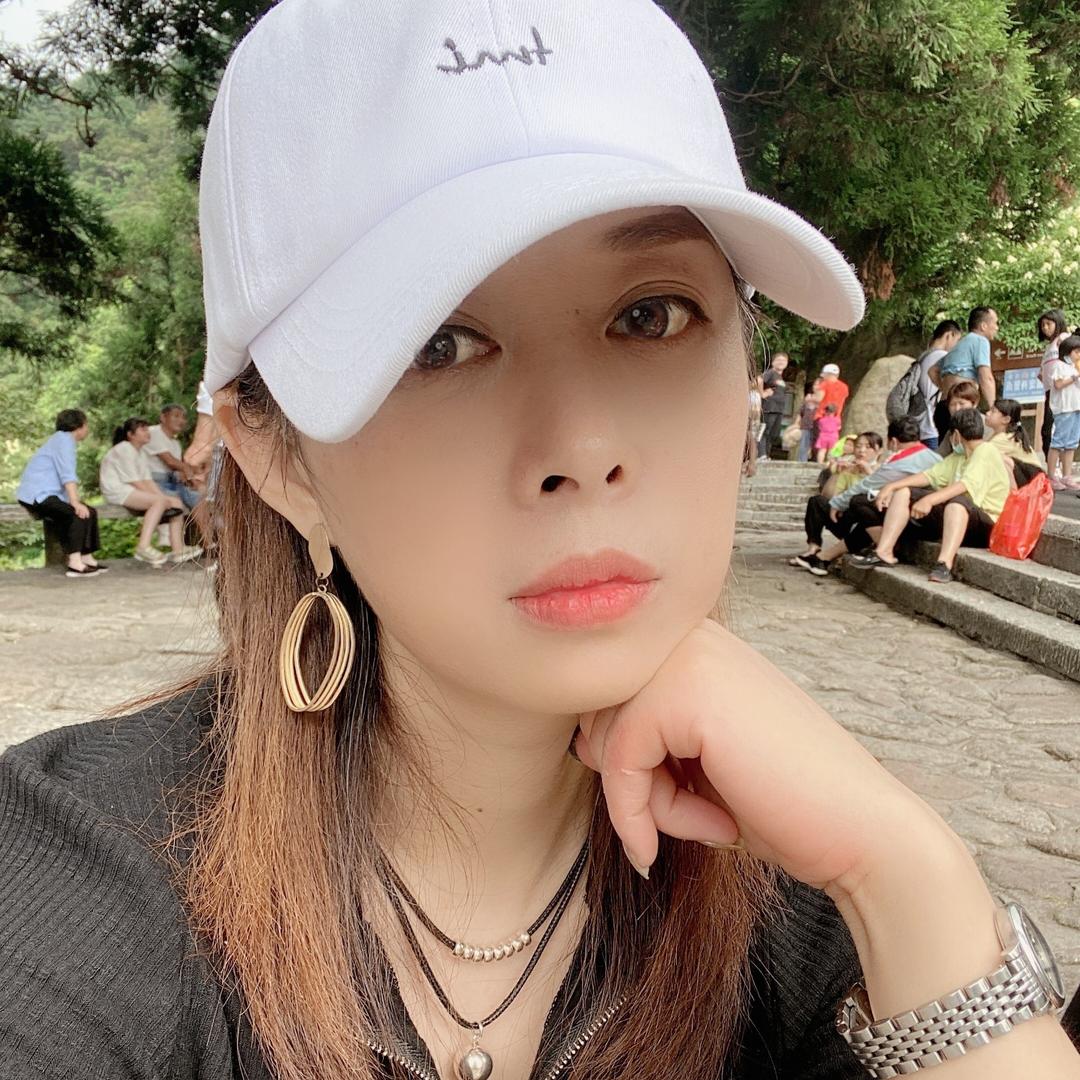 井冈山市新城区茜米娅时尚名店