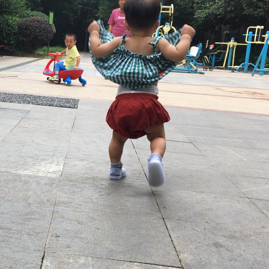 yoyo娭毑