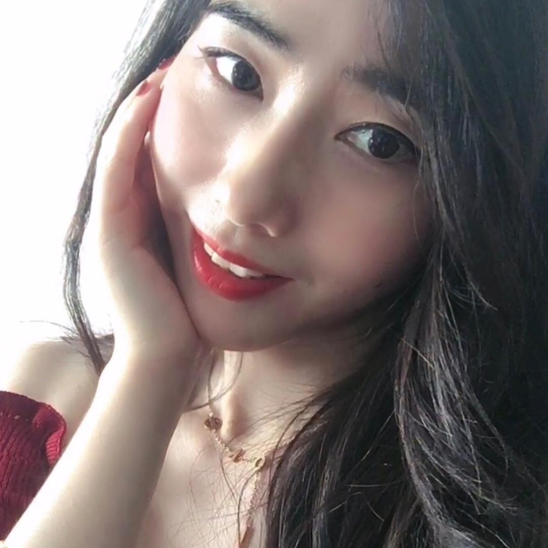 叶子（主持、歌手、舞蹈）