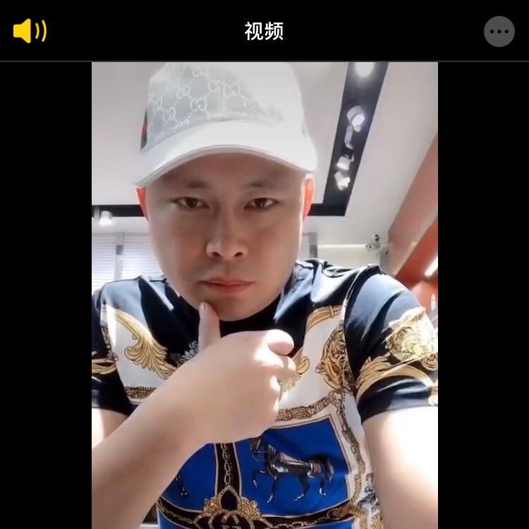 昆山市玉山镇风之韵服装店衣架入