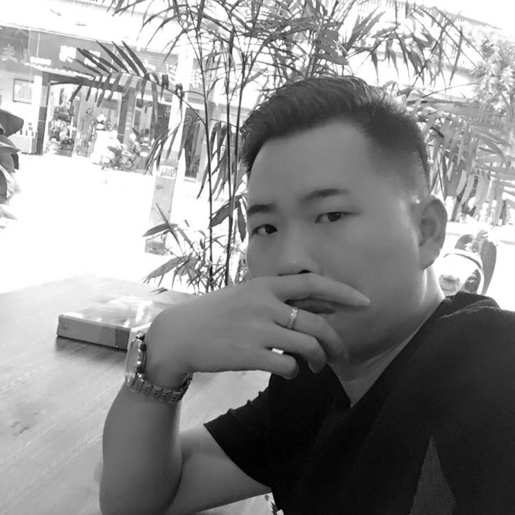 欧阳，时尚欧8美发店