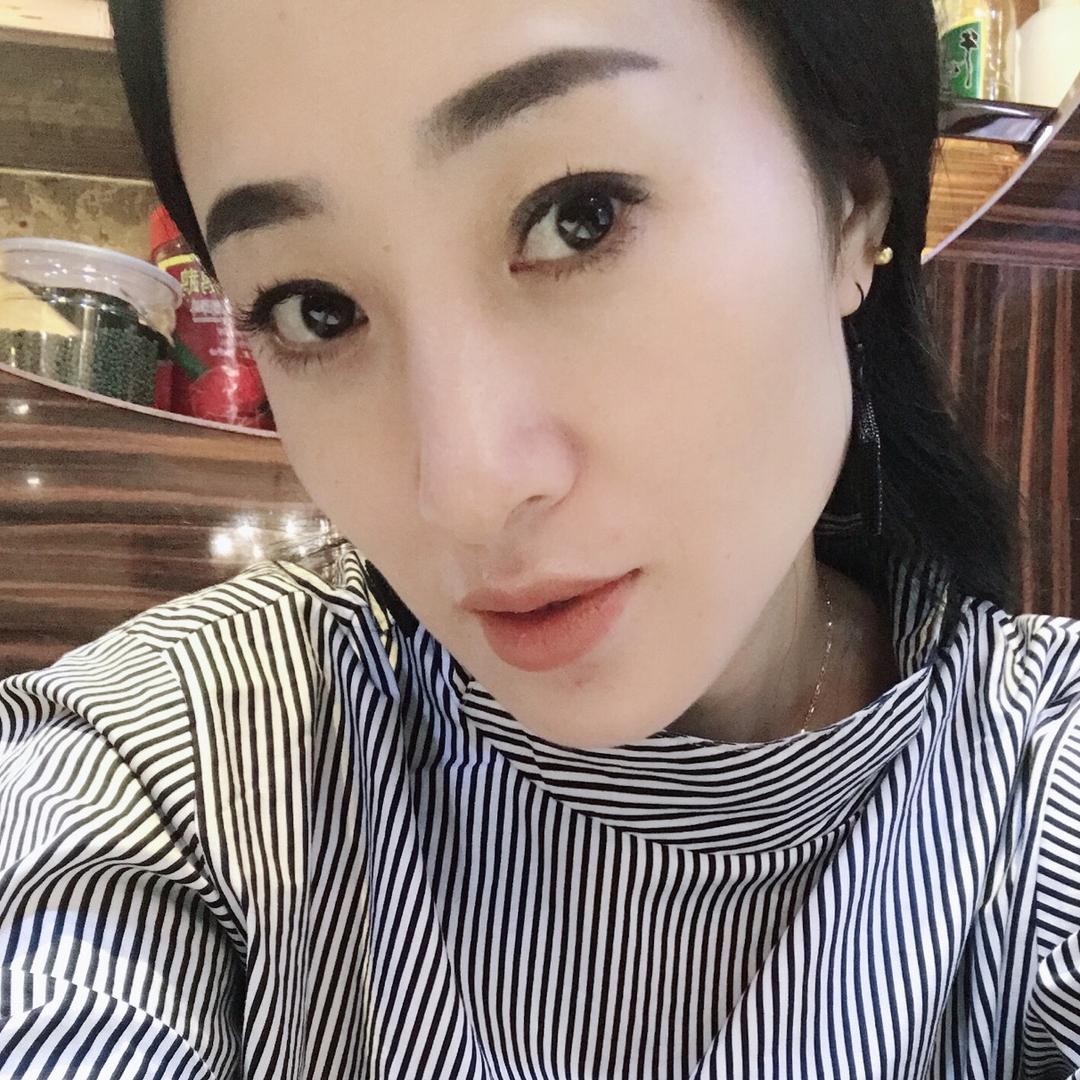 独山子源味川菜馆李娜