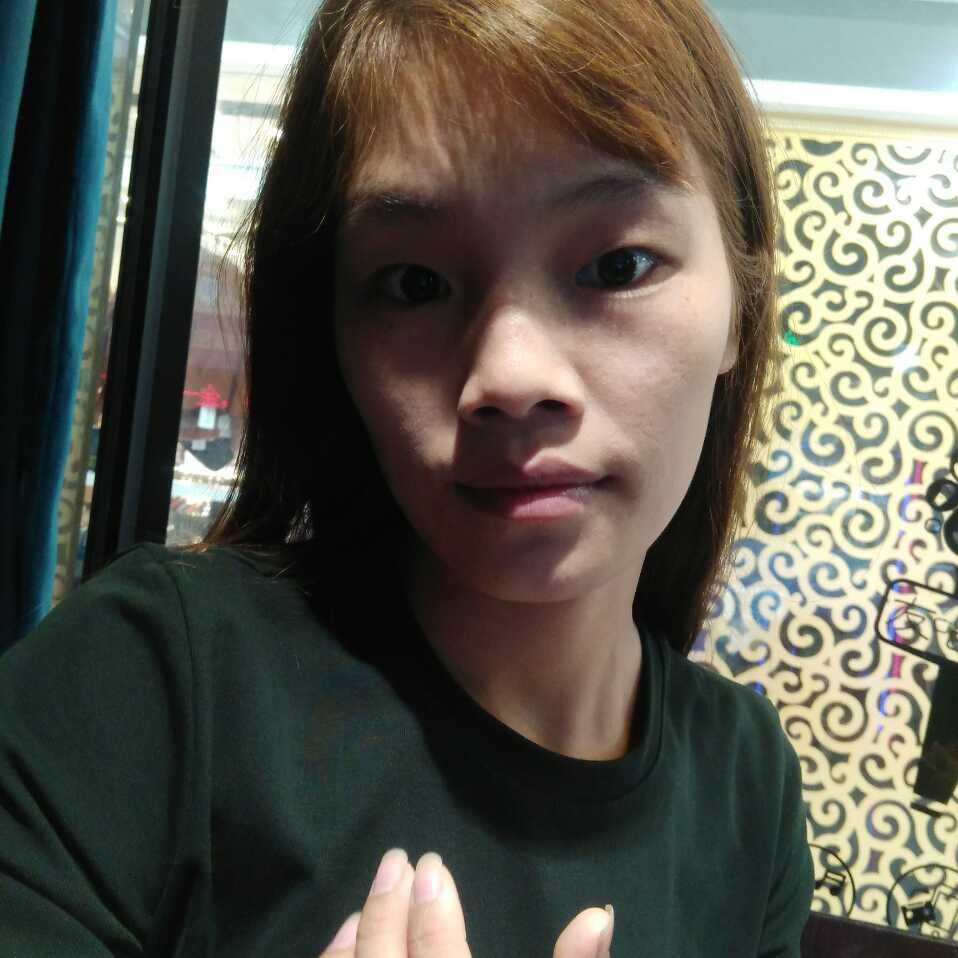 4 胎  宝 宝。
